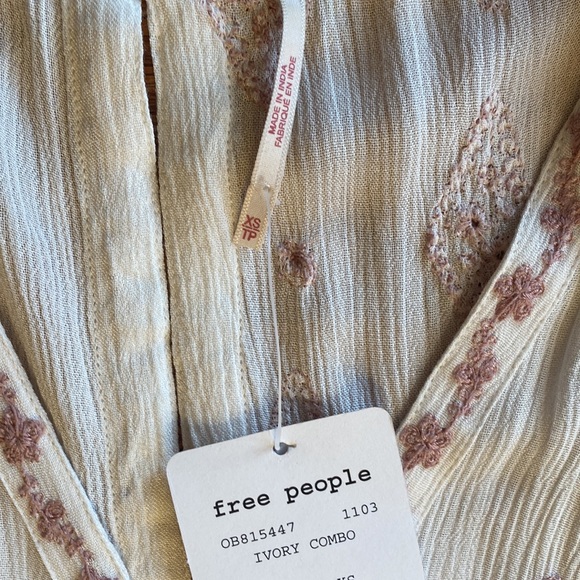 Free People Sleeveless Diamond Embroidered Top NWT. Size XS - Picture 9 of 12